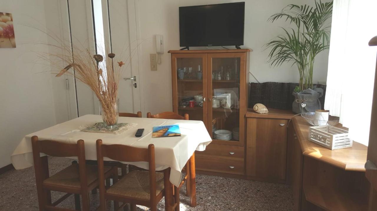 Casa Marietta Apartment Caorle Exterior photo